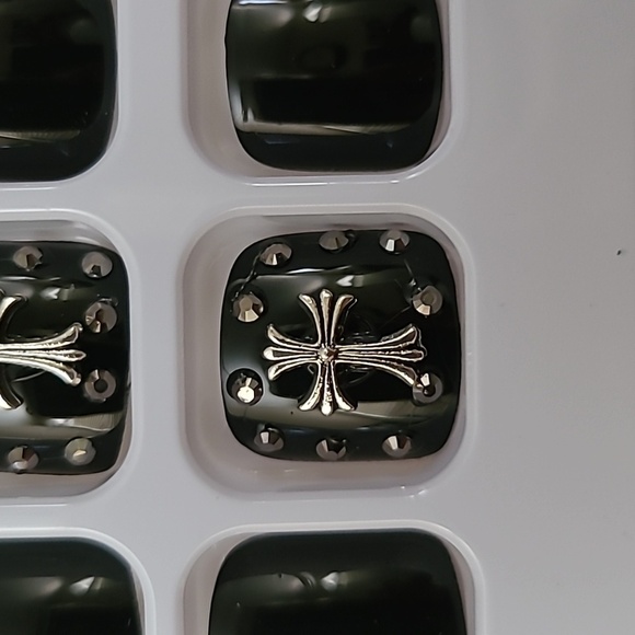 3D Cross & Rhinestones Press on Toenails - Picture 12 of 13